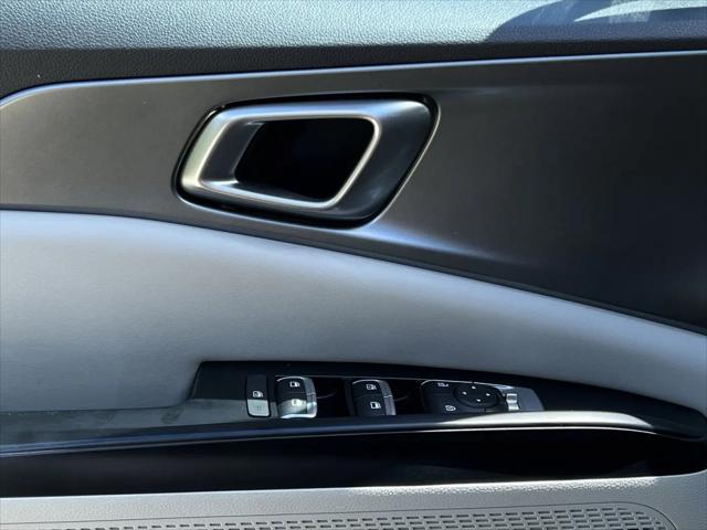 2024 Kia Carnival MPV LX Seat Package