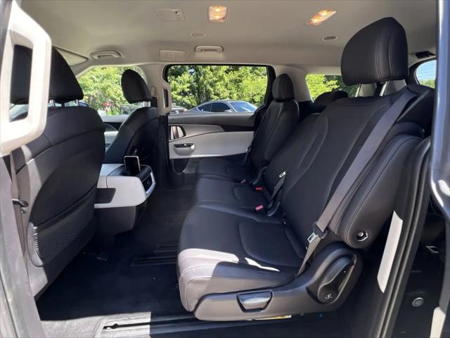 2024 Kia Carnival MPV LX Seat Package