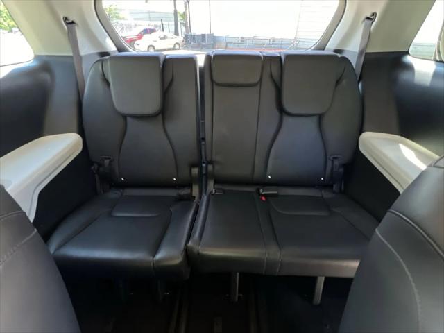 2024 Kia Carnival MPV LX Seat Package