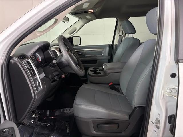 2019 Ram 1500 Classic SLT Crew Cab 4x2 6'4" Box
