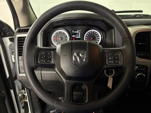 2019 Ram 1500 Classic SLT Crew Cab 4x2 6'4" Box