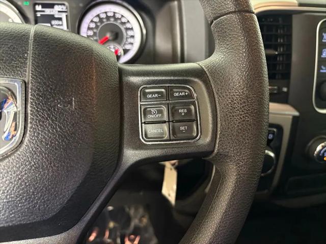 2019 Ram 1500 Classic SLT Crew Cab 4x2 6'4" Box