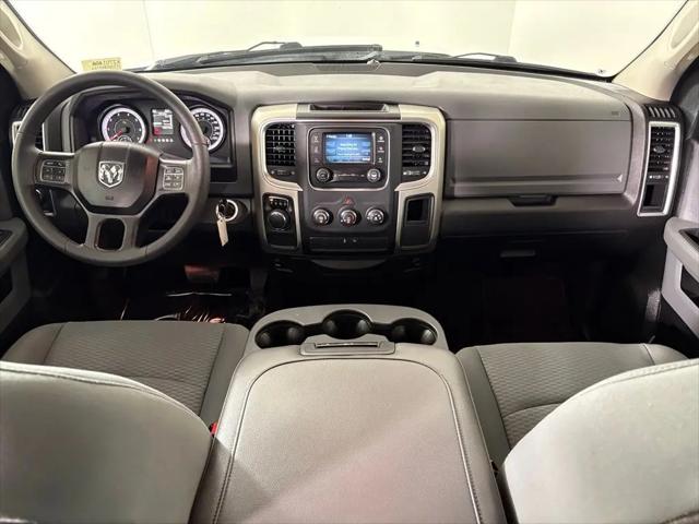 2019 Ram 1500 Classic SLT Crew Cab 4x2 6'4" Box