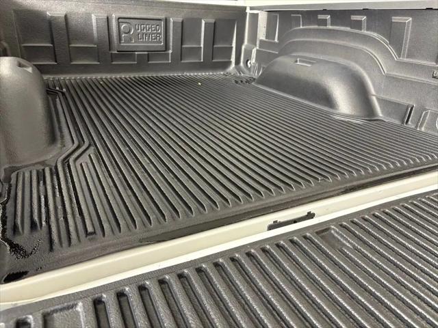 2019 Ram 1500 Classic SLT Crew Cab 4x2 6'4" Box