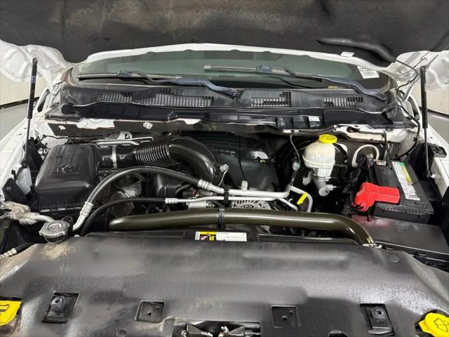 2019 Ram 1500 Classic SLT Crew Cab 4x2 6'4" Box