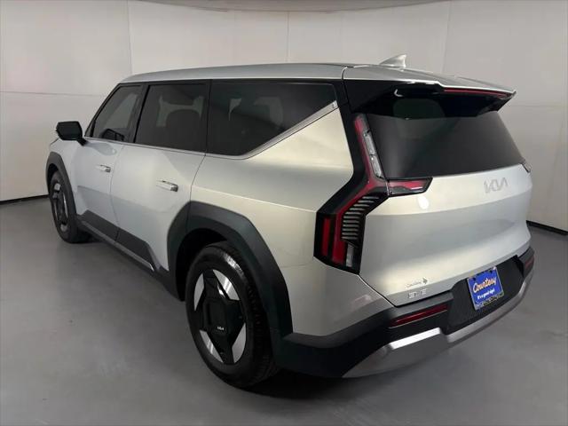 2024 Kia EV9 Light Short Range