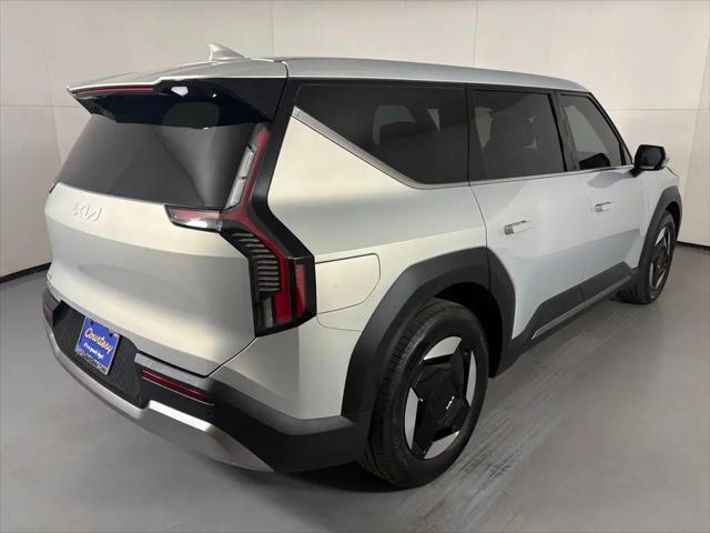 2024 Kia EV9 Light Short Range
