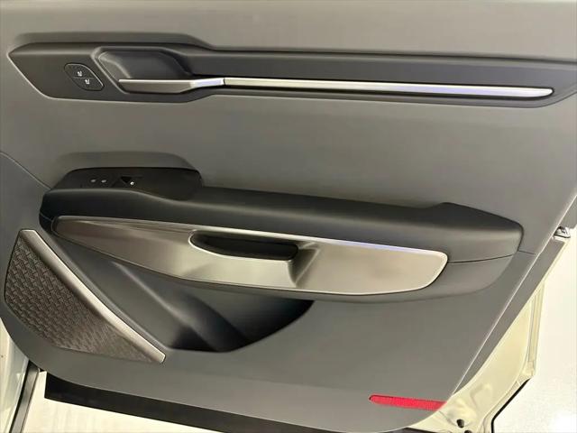 2024 Kia EV9 Light Short Range