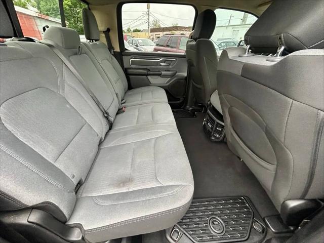 2019 Ram 1500 Big Horn/Lone Star Crew Cab 4x4 57 Box