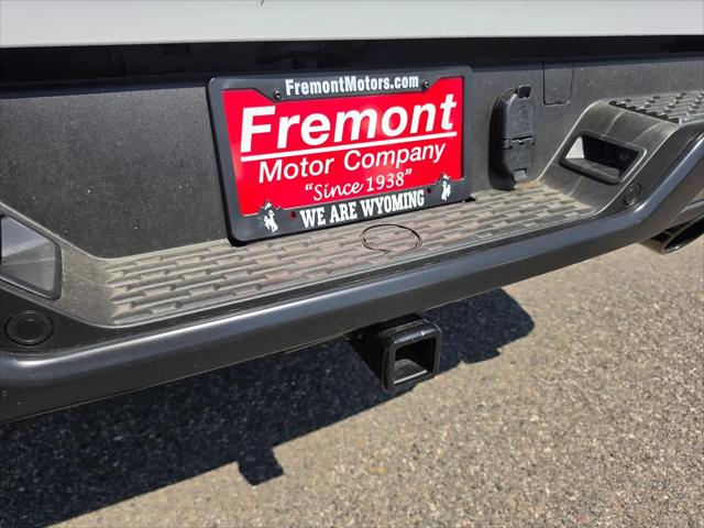 2026 Ram 1500 Tradesman Crew Cab 4x4 57 Box