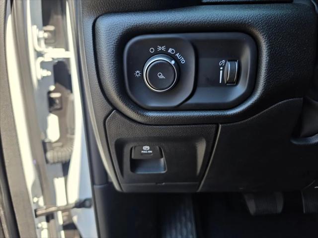 2026 Ram 1500 Tradesman Crew Cab 4x4 57 Box