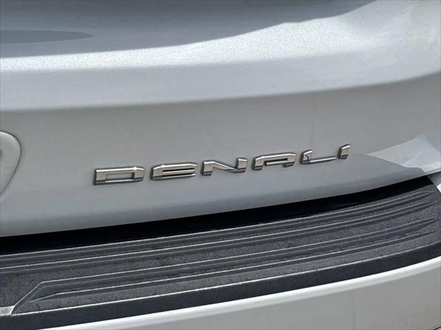 2022 GMC Yukon 4WD Denali