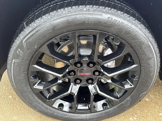 2023 GMC Yukon 4WD Denali
