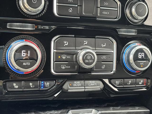 2023 GMC Yukon 4WD Denali