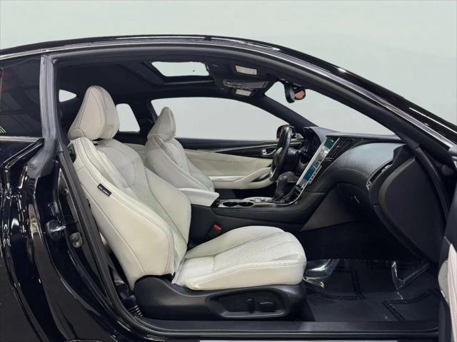 2017 INFINITI Q60 3.0t Premium