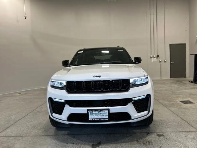 2026 Jeep Grand Cherokee L Summit 4x4