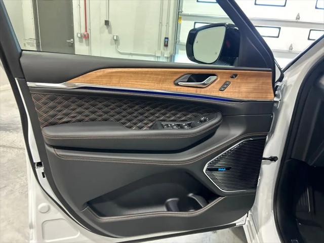 2026 Jeep Grand Cherokee L Summit 4x4