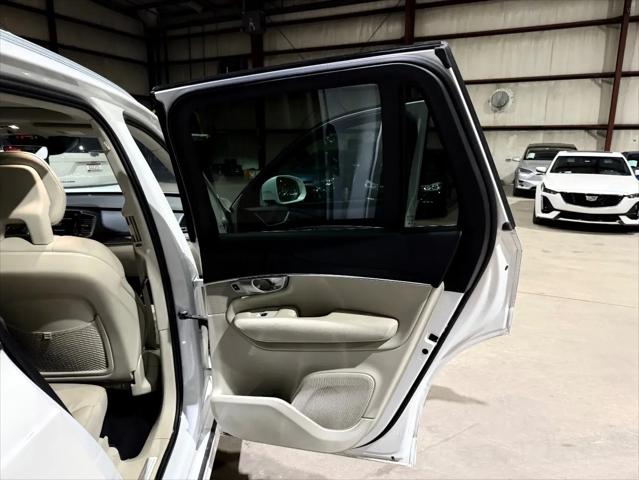 2020 Volvo XC90 T5 Momentum 7 Passenger