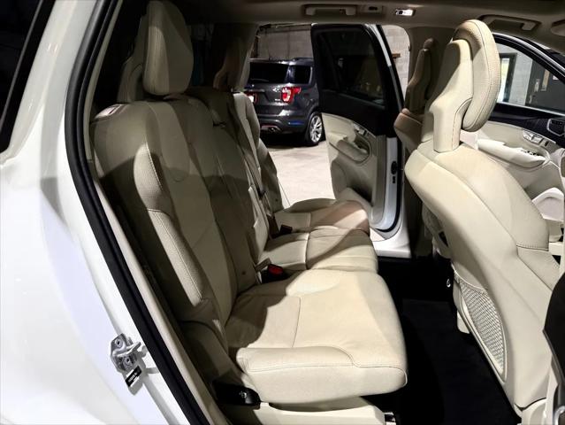 2020 Volvo XC90 T5 Momentum 7 Passenger