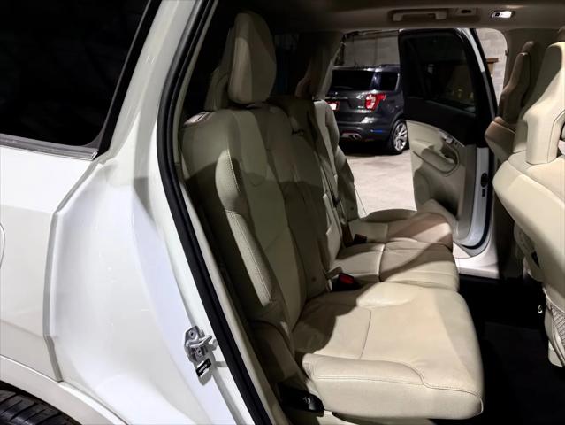 2020 Volvo XC90 T5 Momentum 7 Passenger