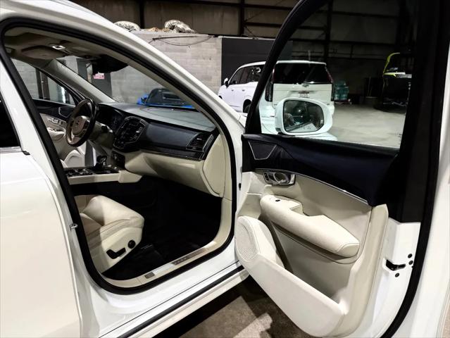 2020 Volvo XC90 T5 Momentum 7 Passenger