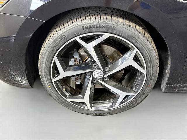 2020 Volkswagen Passat 2.0T R-Line