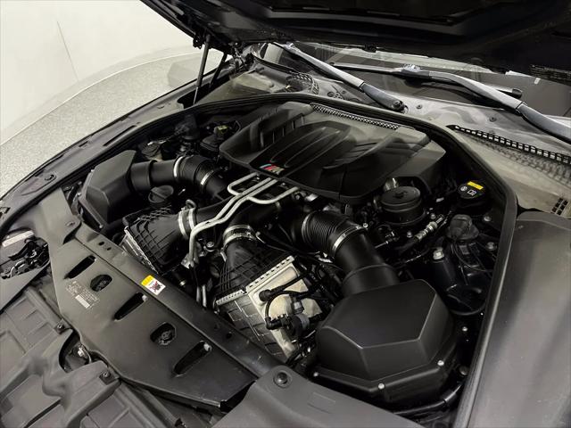 2015 BMW M6 Standard
