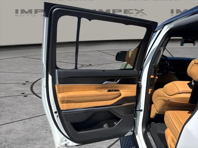 2024 Jeep Grand Wagoneer L Series III Obsidian 4x4