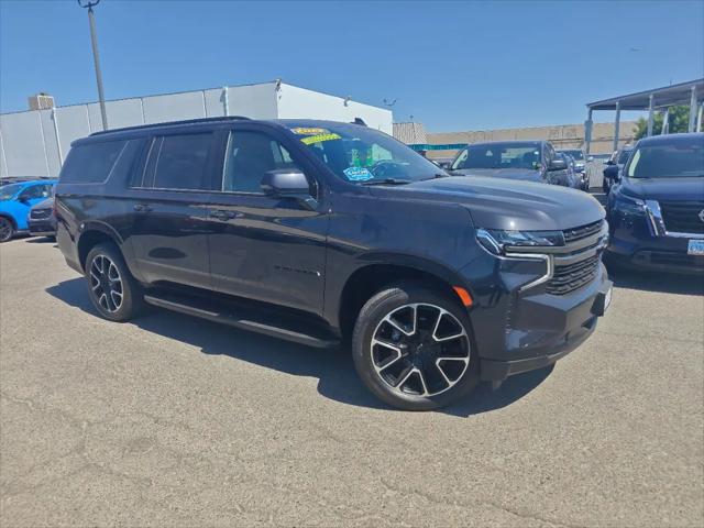 2022 Chevrolet Suburban 4WD RST