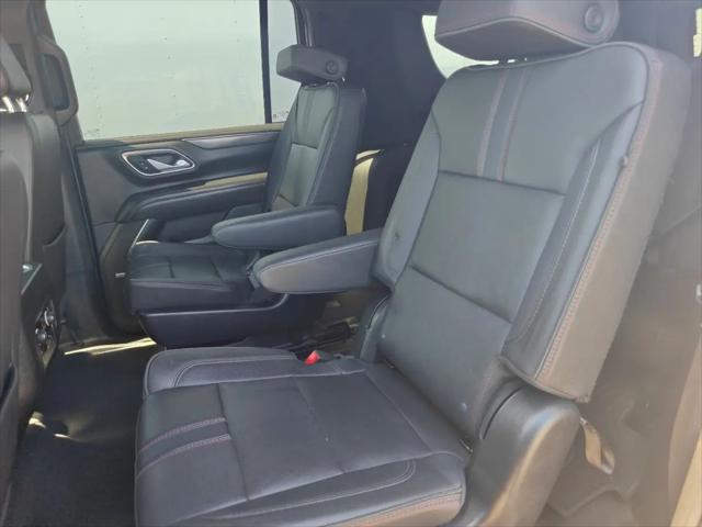 2022 Chevrolet Suburban 4WD RST