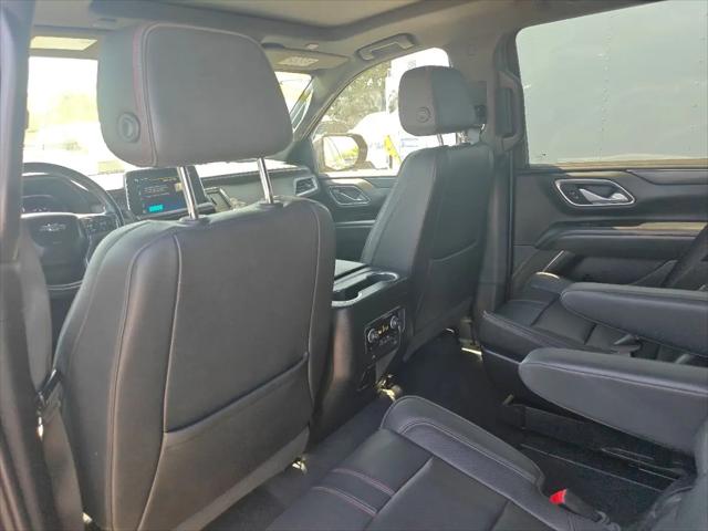 2022 Chevrolet Suburban 4WD RST