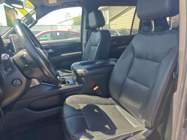 2022 Chevrolet Suburban 4WD RST