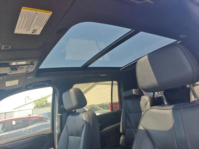 2022 Chevrolet Suburban 4WD RST