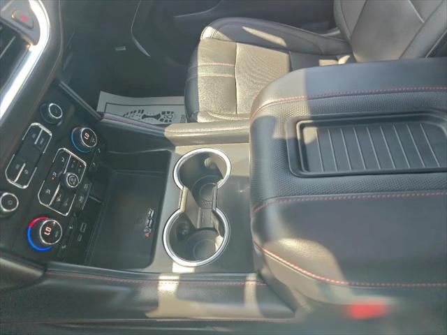 2022 Chevrolet Suburban 4WD RST