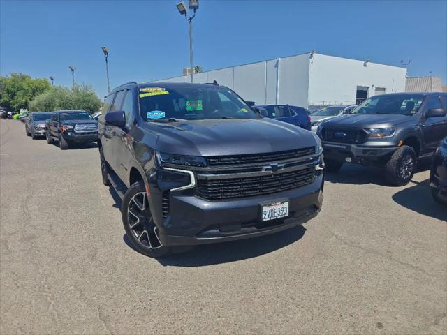 2022 Chevrolet Suburban 4WD RST
