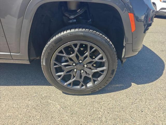 2023 Jeep Grand Cherokee L Summit Reserve 4x4
