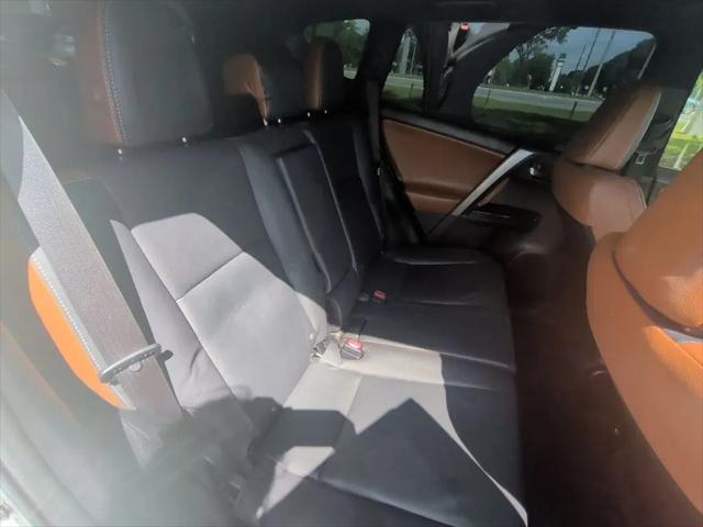 2018 Toyota RAV4 SE