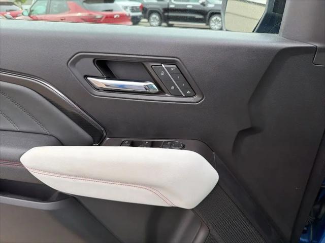 2023 GMC Canyon 4WD Crew Cab Short Box AT4X