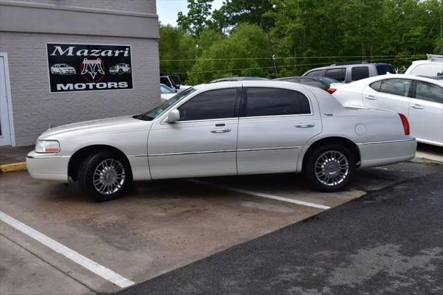 2007 Lincoln Town Car Signature Limited