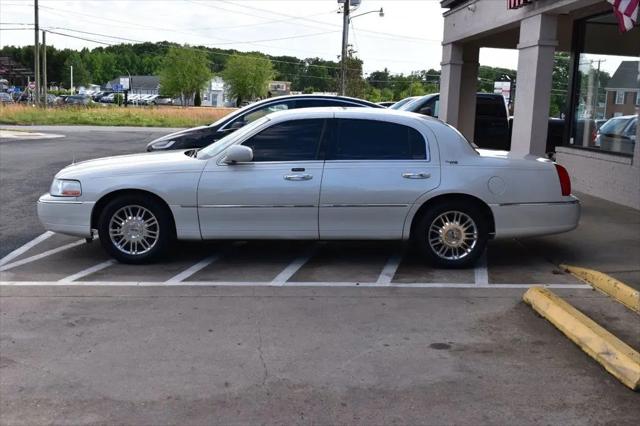 2007 Lincoln Town Car Signature Limited