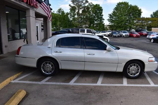 2007 Lincoln Town Car Signature Limited