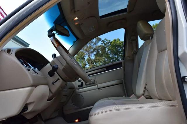 2007 Lincoln Town Car Signature Limited