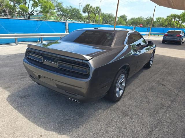 2022 Dodge Challenger SXT