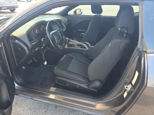 2022 Dodge Challenger SXT
