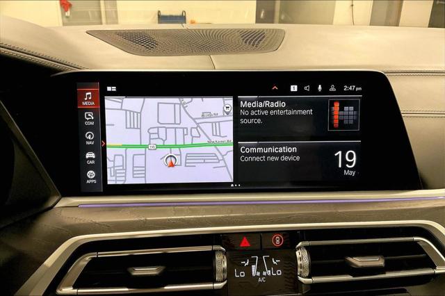 2022 BMW X7 M50i