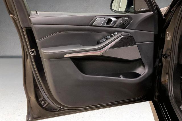 2022 BMW X7 M50i