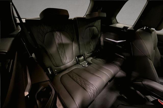 2022 BMW X7 M50i