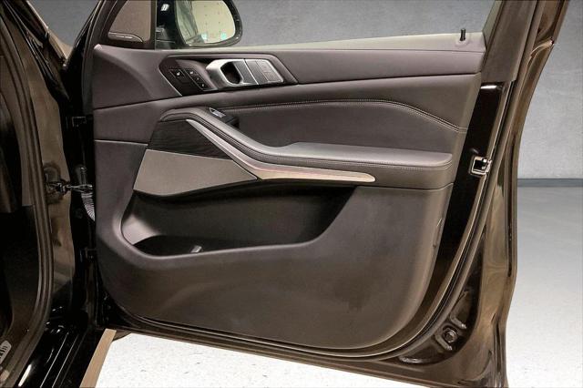 2022 BMW X7 M50i