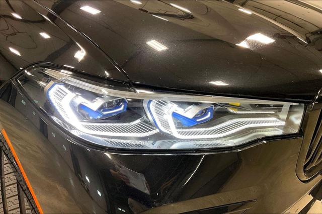 2022 BMW X7 M50i