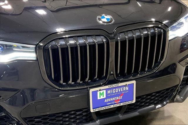 2022 BMW X7 M50i